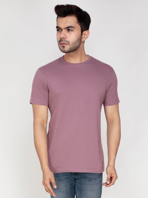 Men Round Neck Half Sleeve T-Shirt In Purple